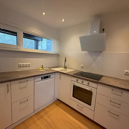 Leni Apartman